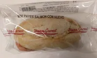 Mini payés de salmón con huevo