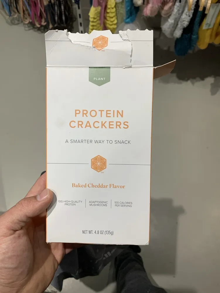 Protein Crackers Baked Cheddar