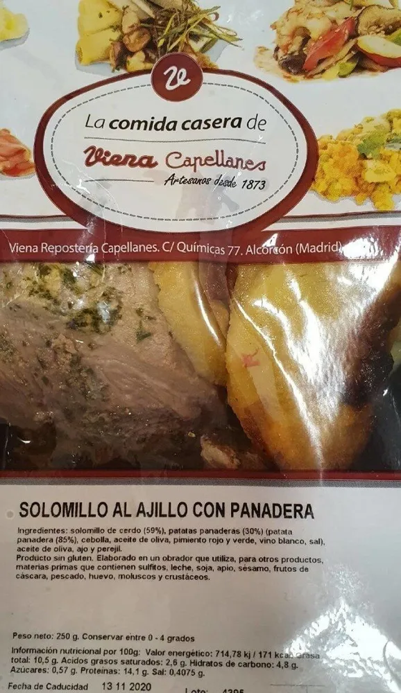 Solomillo al ajillo con panadera viena capellanes