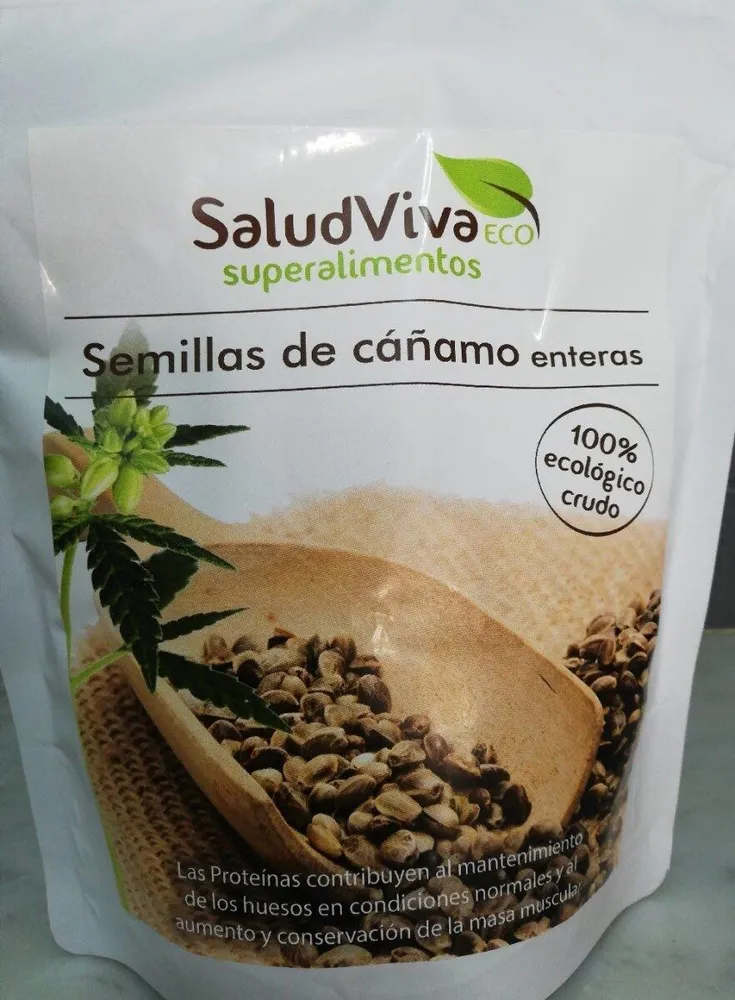 Semillas de cáñamo enteras