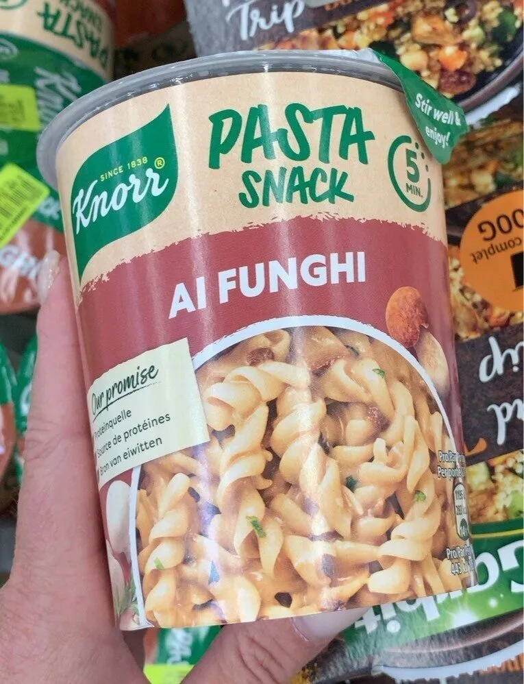 Pasta snack