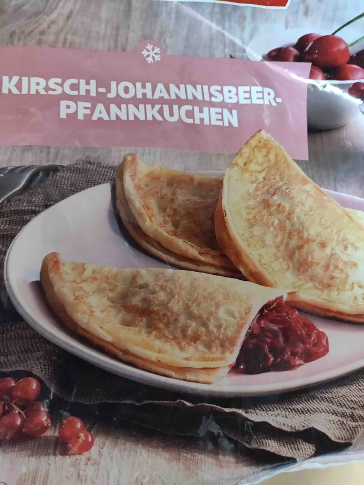 Kirsch-Johannisbeer-Pfannkuchen