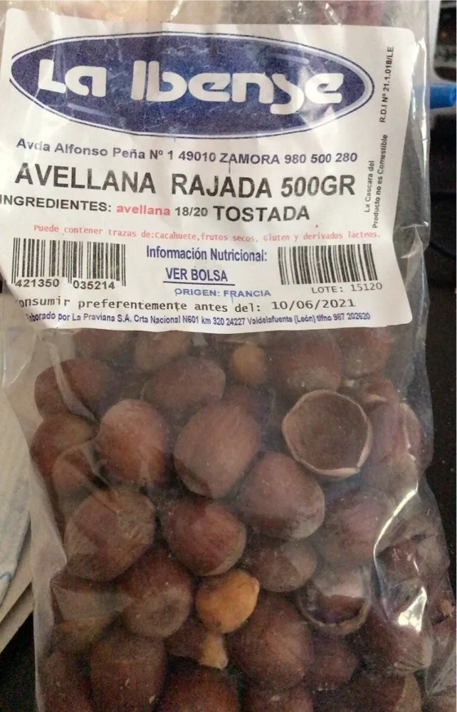 Avellana rajada