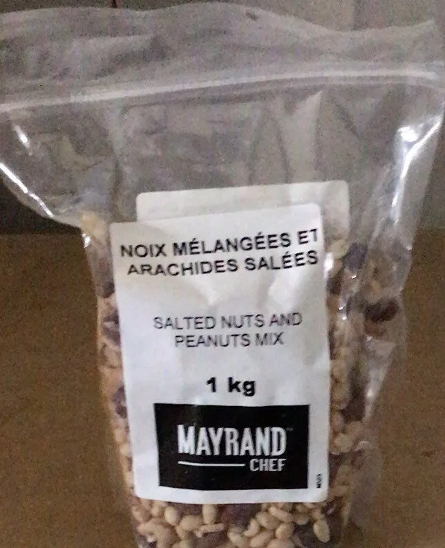 Noix mélangées et arachides salées