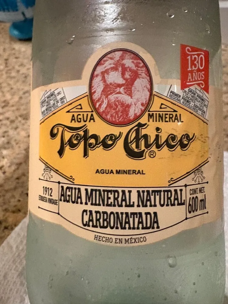 Agua Mineral Natural Carbonatada