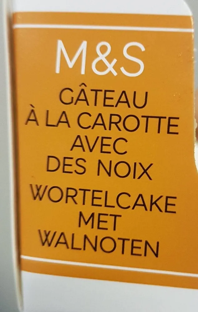 Gâteau à la Carotte avec des Noix