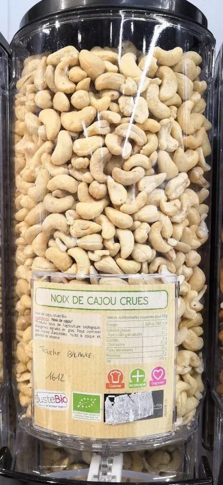 Noix de cajou crues