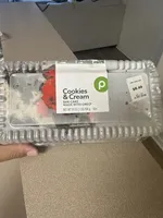 Cookies and Cream Bar Cake With Oreo