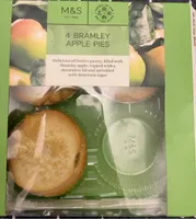 Bramley apple pie