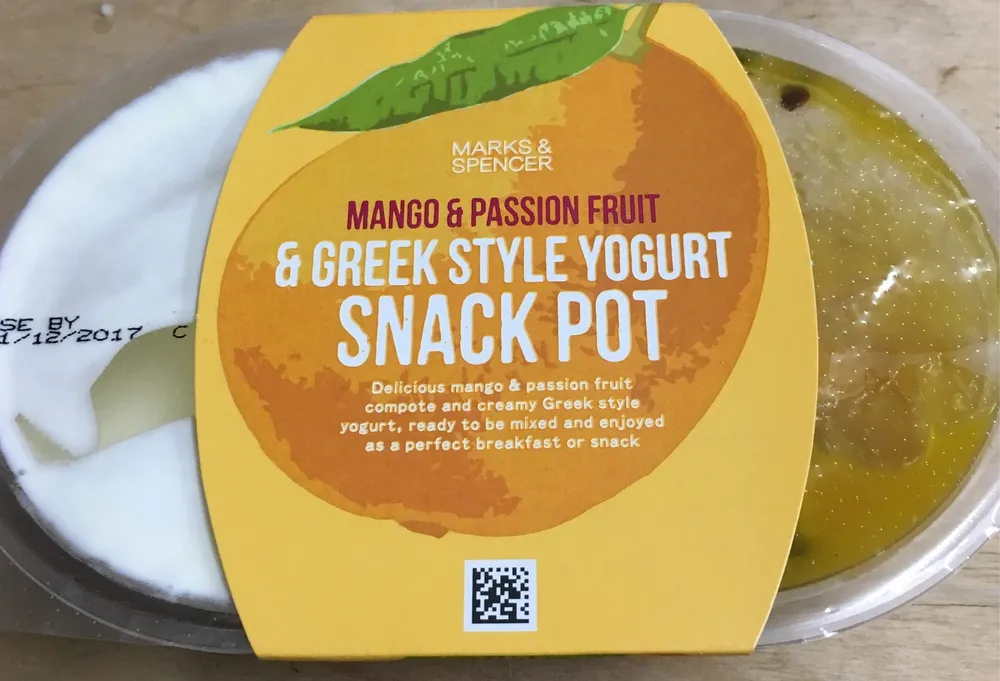 Mango & Passion Fruit & Greek Style Yogurt Snack Pot