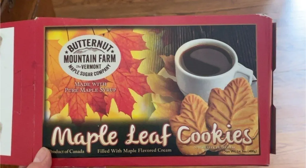Maple leaf cookies
