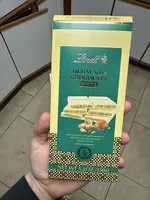 Dubai Style Chocolate White Pistachio & Kadayif