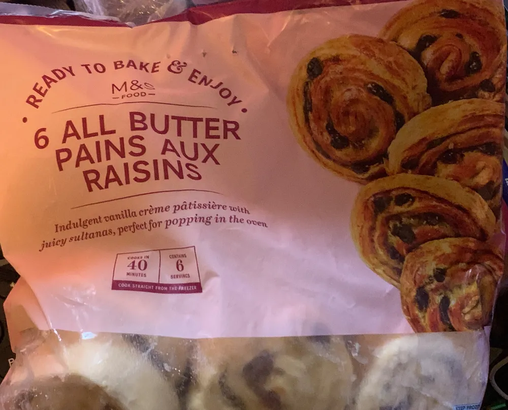 Pains Aux Raisins