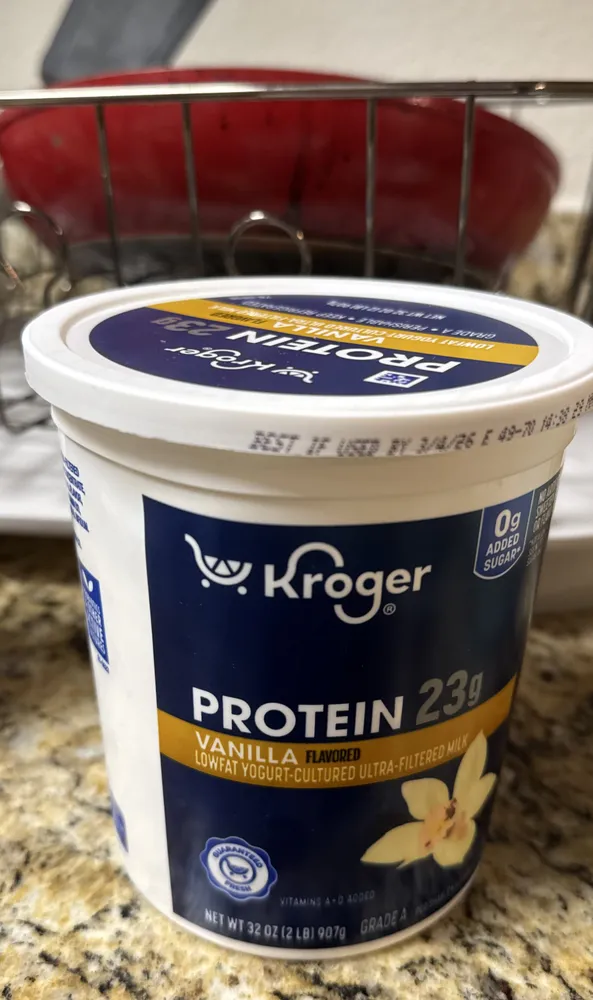 Vanilla Flavored Lowfat Yogurt-Cultured Ultra-Filtered Milk