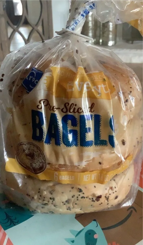 Pre-Sliced Everything Bagels