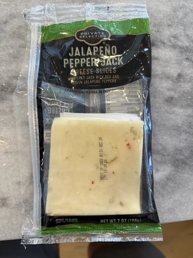 Jalapeño Pepper Jack Cheese Slices