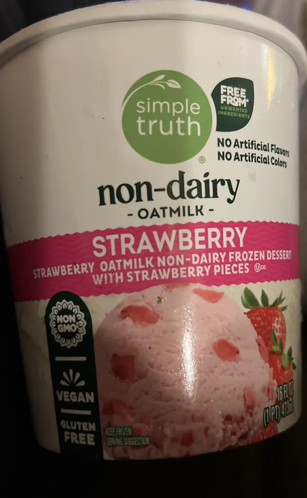 Oatmilk Strawberry Ice Cream