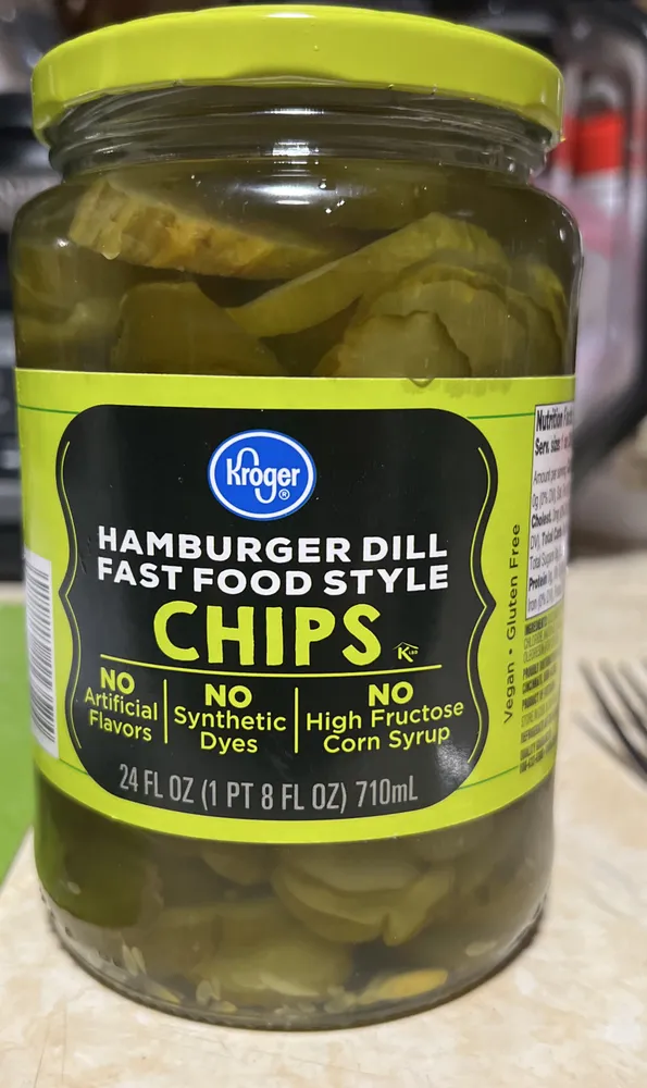 Hamburger, dill, fast food, style chips, pickles