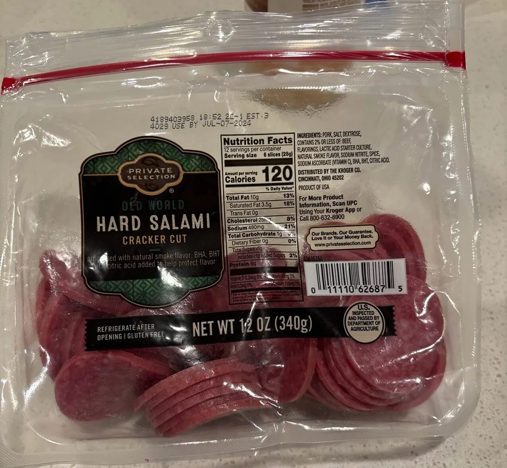 Old World Hard Salami Cracker Cut