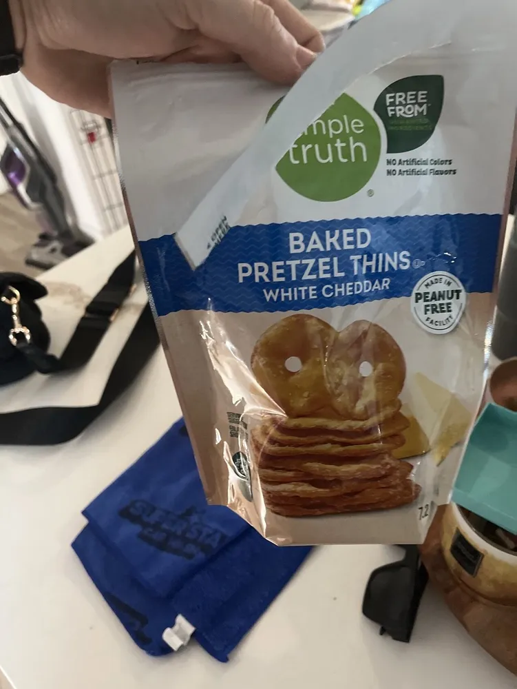 Band Pretzel Thins