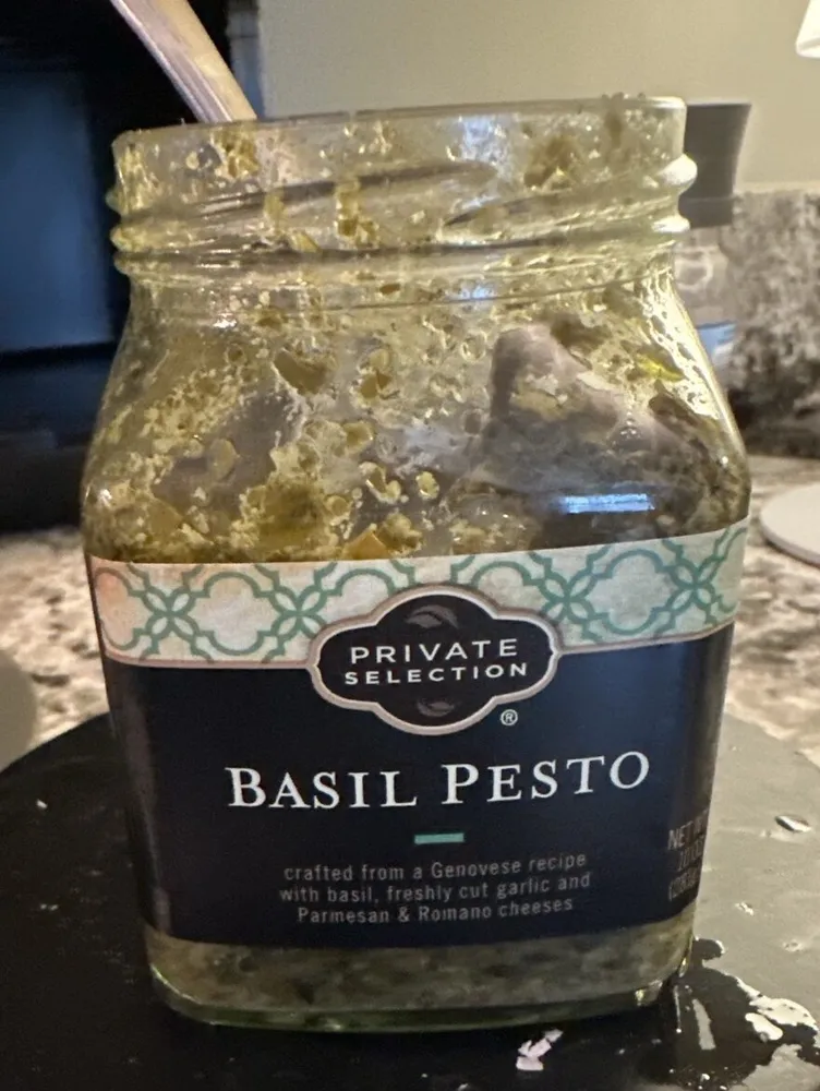 Basil Pesto Stir in Sauce