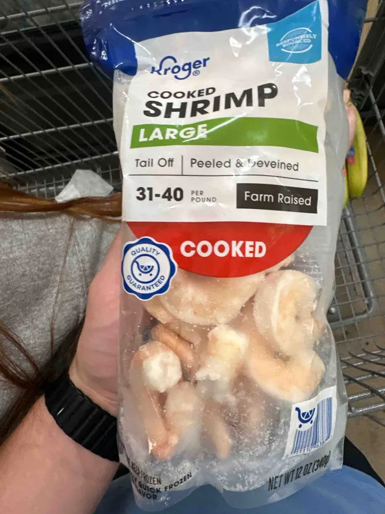 Cooked Shrimp Large Tail Off Peeled & Deveined 31-40 Per Pound Farm Raised