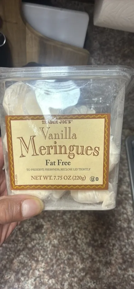 Vanilla Meringues