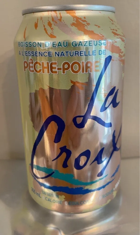 Boisson d’eau gazeuse à l’essence naturelle de pêche-poire