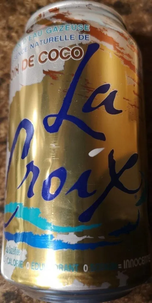 Boisson d'eau gazeuse à l'essence naturelle de noix de coco
