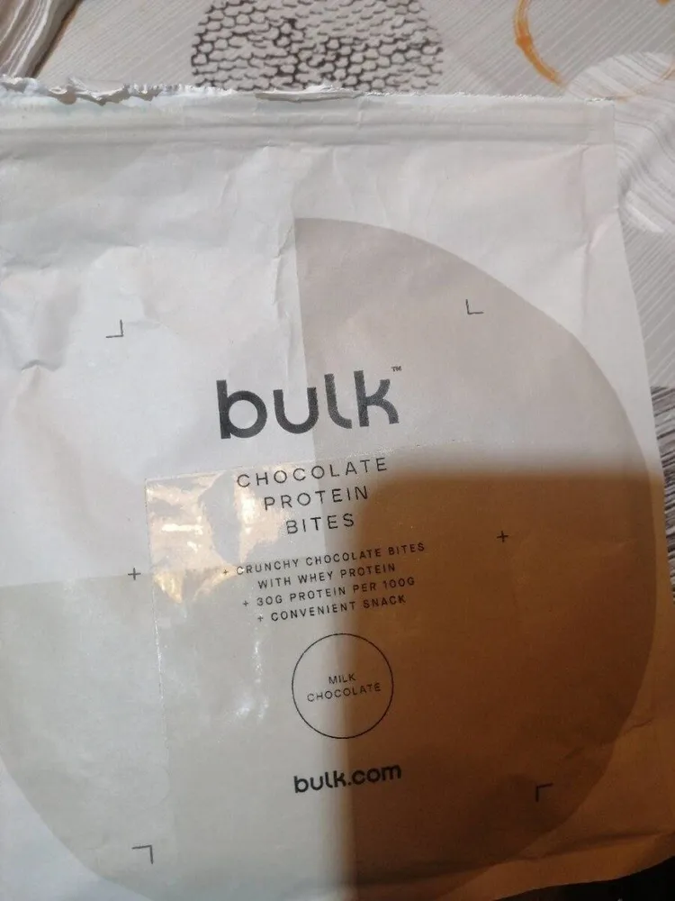 Chocolate protein bites