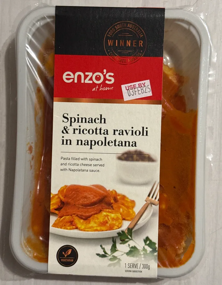 Spinach & ricotta ravioli in napoletana