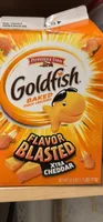 Flavor Blasted Xtra Cheddar Baked Snack Crackers