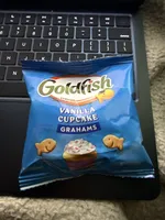 Vanilla Cupcake Grahams Goldfish
