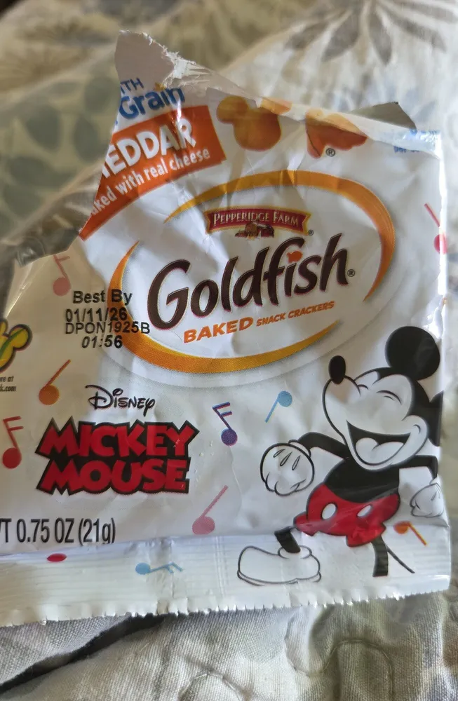 GoldenFish snack crackers