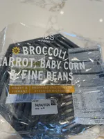 Broccoli carrot baby corn and fine beans