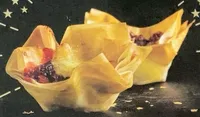 Brie and cranberry tartlets