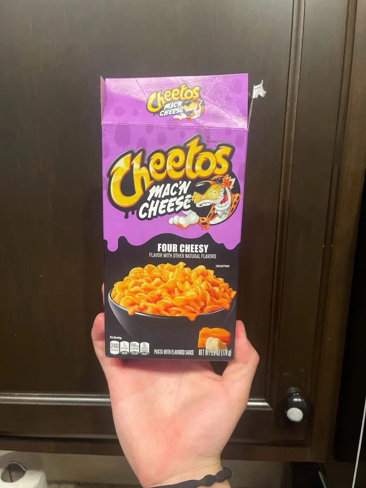 Four Cheesy Cheetos Mac’N Cheese