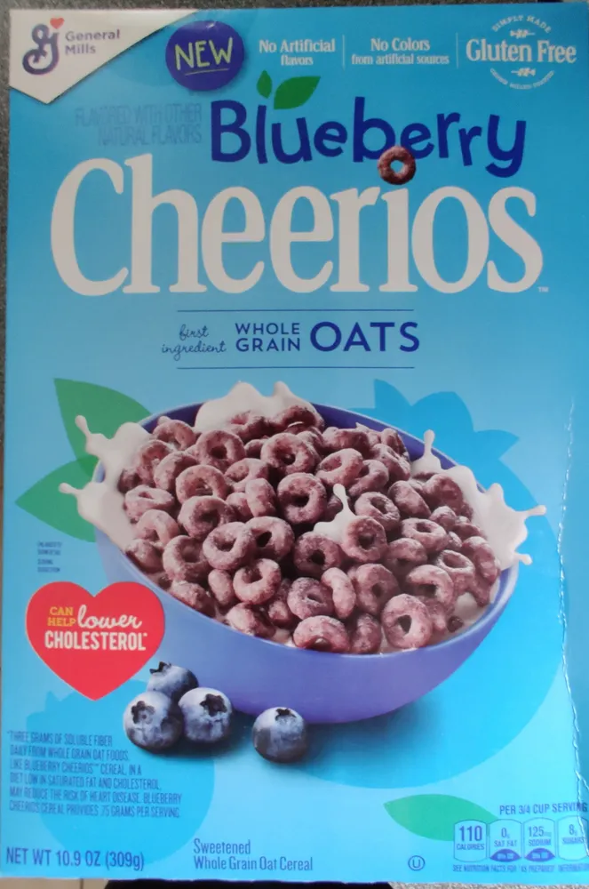 Blueberry sweetened whole grain oat cereal