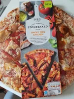 M&S Food Smoky BBQ Pulled Chicken Pizza