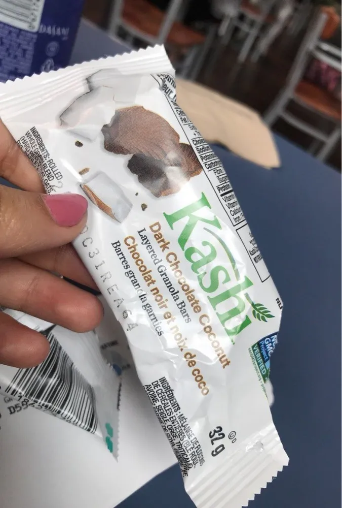 Dark chocolage coconut granola bar