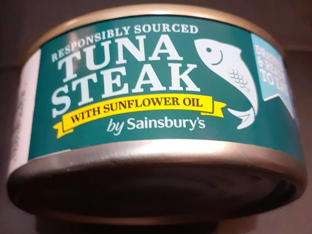 Tuna Steak with sunflower oil