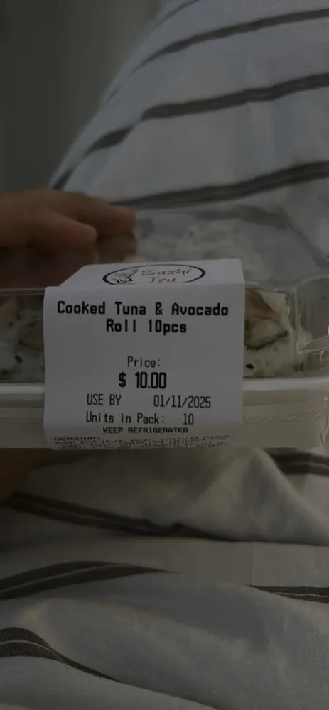 Cooked Tuna & Avocado Roll 10pcs