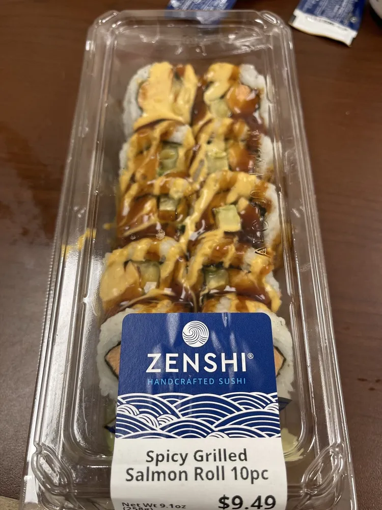 Spicy Grilled Salmon Roll