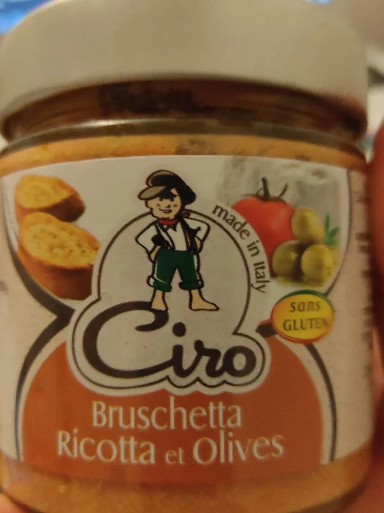 Bruschelta ricotta et olives
