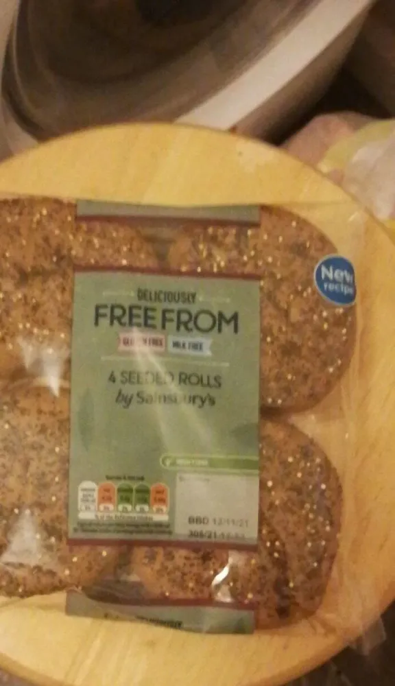 Free from 4 seeded rolls