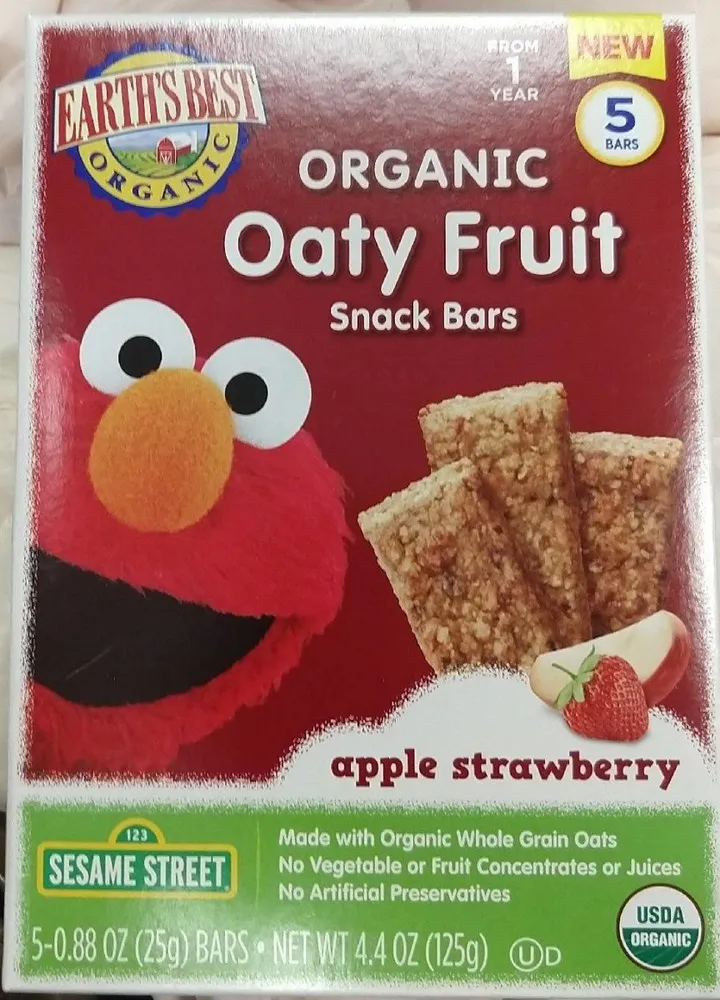 Apple strawberry organic oaty fruit snack bars, apple strawberry