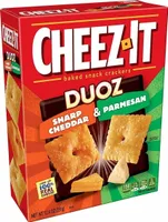 DUOZ Sharp Cheddar & Parmesan baked snack crackers
