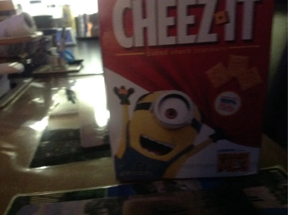 Baked snack crackers