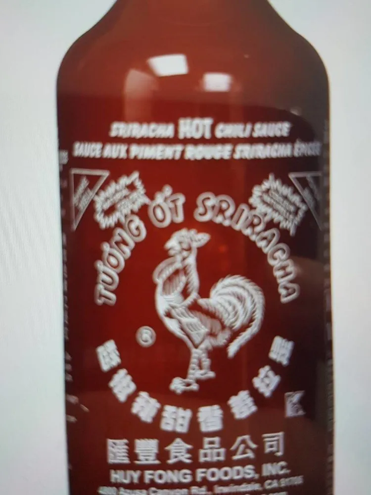Sriracha Hot Chili Sauce