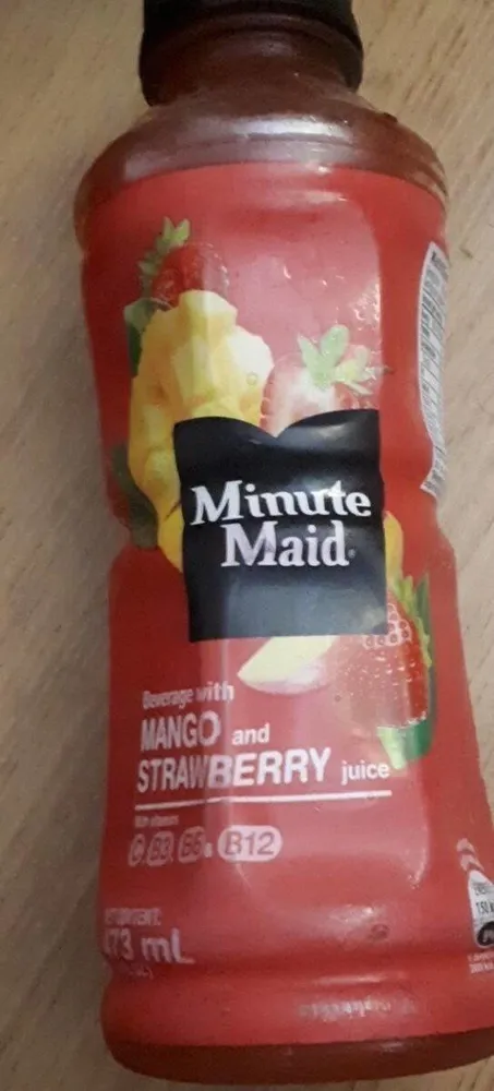 Breuvage avec mange et fraise